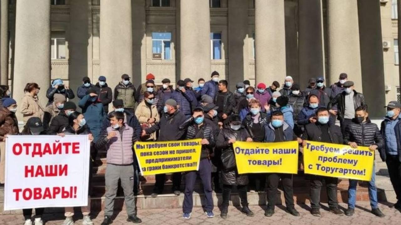 Бішкекте бес митинг өтіп жатыр