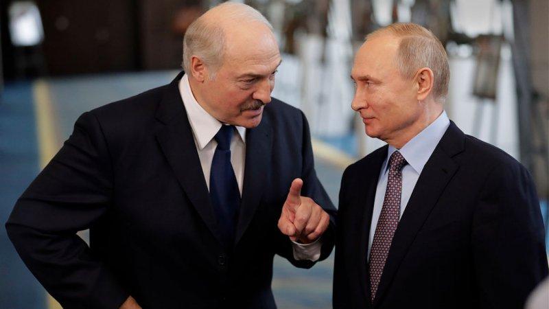 Путин мен Лукашенко Мәскеуде кездесу өткізуге келісті