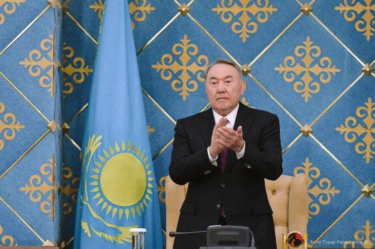 Тәжікстан мен Өзбекстан президенттері Назарбаевты Жаңа жылмен құттықтады